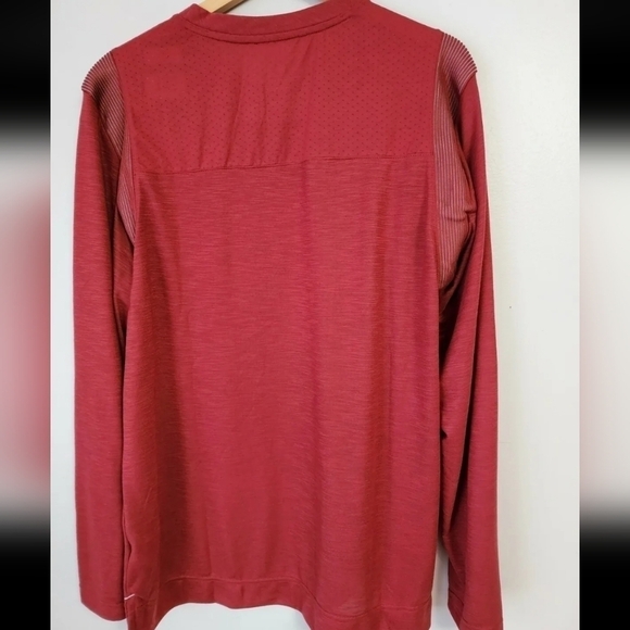 Nike Dri-FIT Team Player Size L Long Sleeve UV Crew Shirt CW3539-613 Crimson - Picture 2 of 9